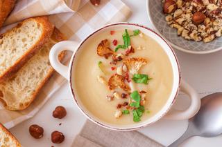 Esencjonalna i wyrazista zupa z pieczonego kalafiora: łatwy przepis dla każdego