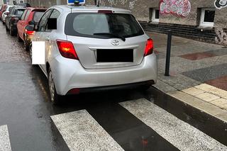 Taki przykład dają kursantom. Szkoła jazdy na celowniku szczecińskiej straży miejskiej