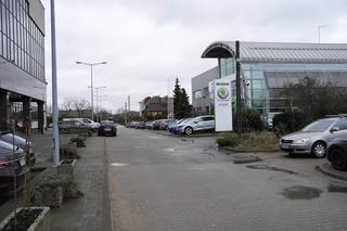 Ulica na Ursynowie bez internetu. Urzędnicy rozkładają ręce, mieszkańcy je załamują