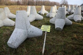 Trwa budowa Tarczy Wschód. Co mówią mieszkańcy? Oby tylko nie była potrzebna