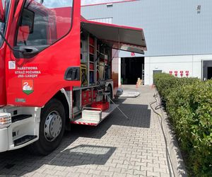 Niebezpieczny wyciek w Kleszczowie. Wylało się 1200 litrów żrącej substancji. 12-godzinna akcja