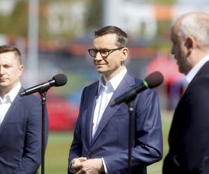 Premier Mateusz Morawiecki na stadionie Rakowa Częstochowa