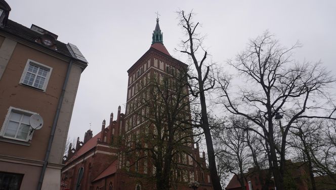 To najpiękniejszy zabytek w woj. warmińsko-mazurskim według AI. „Zachwyca strzelistą sylwetką”