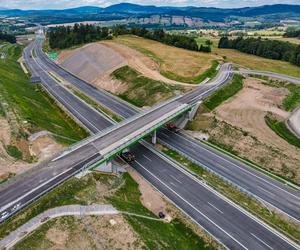 Odcinek Bolków – Kamienna Góra liczy w sumie nieco ponad 16 kilometrów długości. W dłuższym tunelu będzie odcinkowy pomiar prędkości