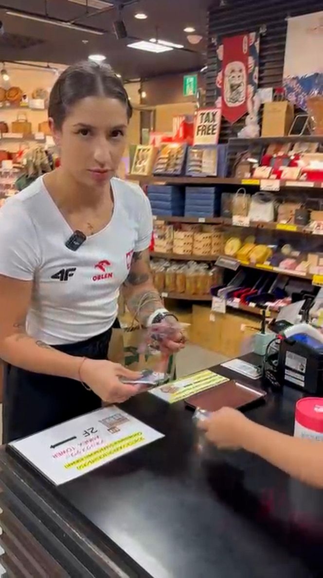 Bukowiecka, Swoboda i Sułek na zakupach w Tokio