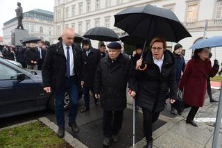 Kaczyński modlił się za brata