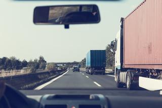 O krok od tragedii na autostradzie A2. Mężczyzna, który jechał pod prąd tłumaczył policjantom, że... zabłądził