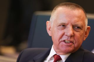 Gigantyczne pieniądze dla Banasia. Ujawniamy szokującą kwotę odprawy