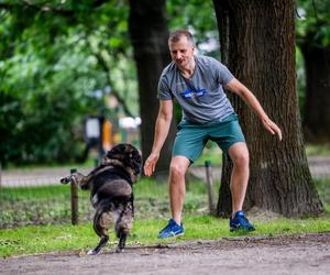 Biegnie z Włodkiem do Brukseli