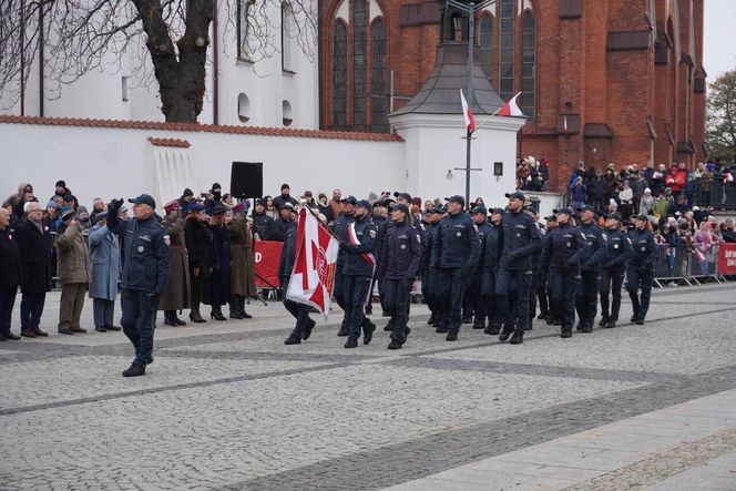 Tak białostoczanie uczcili Narodowe Święto Niepodległości 2024 w Białymstoku [ZDJĘCIA]