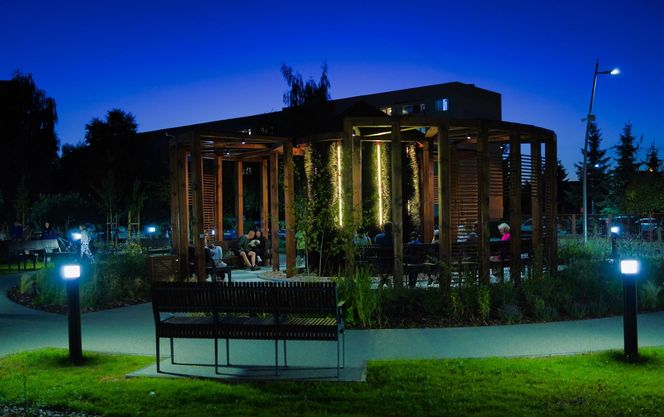 Park kieszonkowy i tężnia solankowa. To nowa atrakcja w Ostrowcu Świętokrzyskim