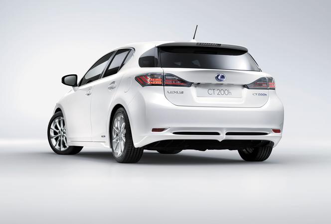 Lexus CT 200h