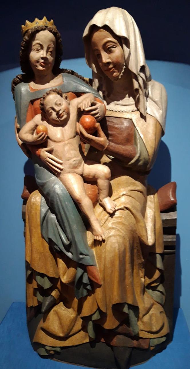 Święta Anna Samotrzecia, drewniana rzeźba z XIV wieku