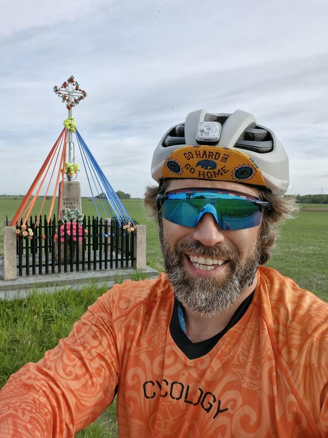 Kamil Lemieszewski: Znany aktor pedałował w majówkę ponad 300 km, żeby pomóc dzieciakom!