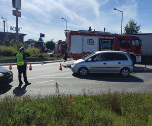 Zderzenie dwóch ciężarówek na Rondzie Gronowo w Lesznie 