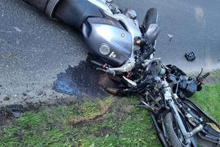 Śmiertelny wypadek pod Łaskiem! Motorowerzysta nie żyje, 45-letnią motocyklistkę zabrał śmigłowiec [ZDJĘCIA].