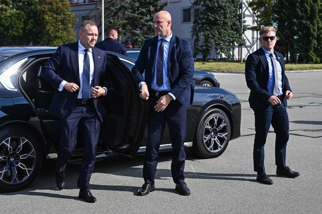 Wylot Karola Nawrockiego z Warszawy do USA