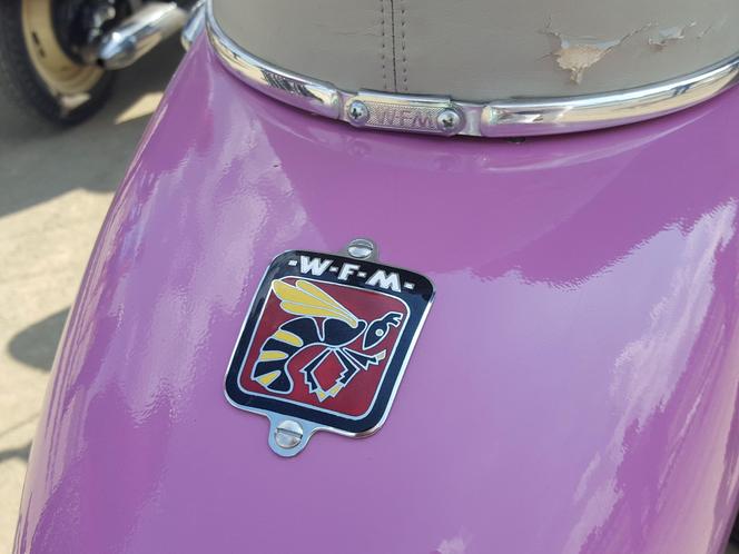 Osy kręciły kółka na stadionie żużlowym w Lesznie. Ogólnopolski zlot skuterów Osa Osieczna-Leszno 