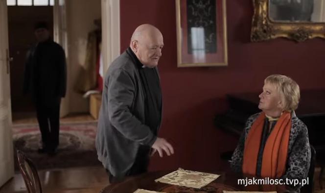M jak miłość. Kisielowa (Małgorzata Różniatowska), ksiądz (Maciej Damięcki)