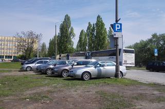 Za część parkingów w centrum Wrocławia płacimy nielegalnie? Zobacz!