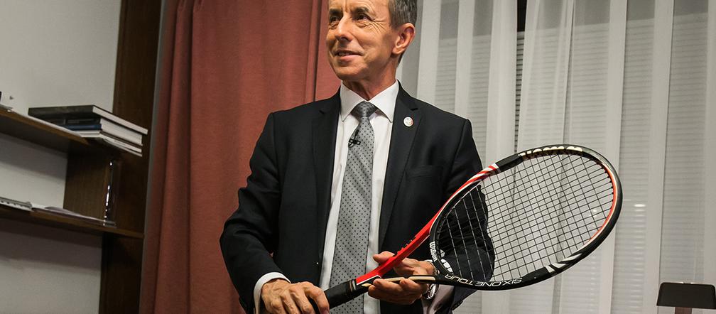 Squash i joga dla senatorów