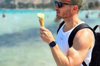 Tomasz Ciachorowski nagrany w samych majtkach! Dziwne zachowanie gwiazdora M jak miłość