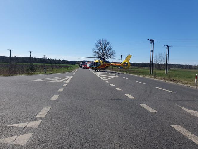 Wypadek na obwodnicy Jasienia. Na miejscu pojawił się śmigłowiec LPR