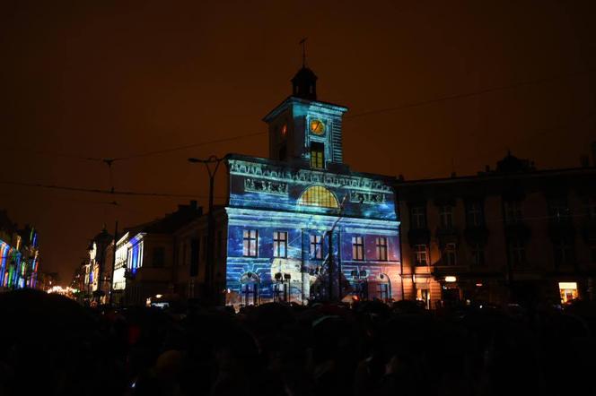 26 W Łodzi trwa Festiwal Światła. ZOBACZ, jak zmienił łódzką przestrzeń