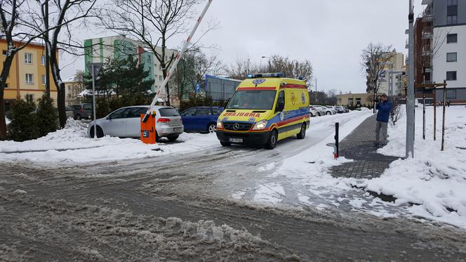 Bydgoszcz. Szlabany otwierają się na dźwięk karetki pogotowia