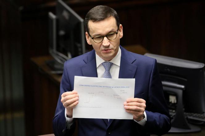 Rząd zatrzymał podwyżkę prądu na rok