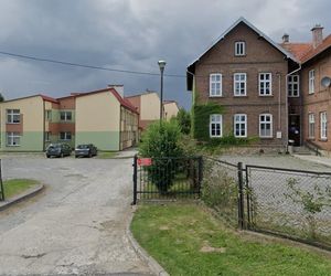 Odrzykoń - w tej wsi na Podkarpaciu w setną rocznicę insurekcji wystawiono pomnik Tadeusza Kościuszki. Stanął wśród ruin zamku