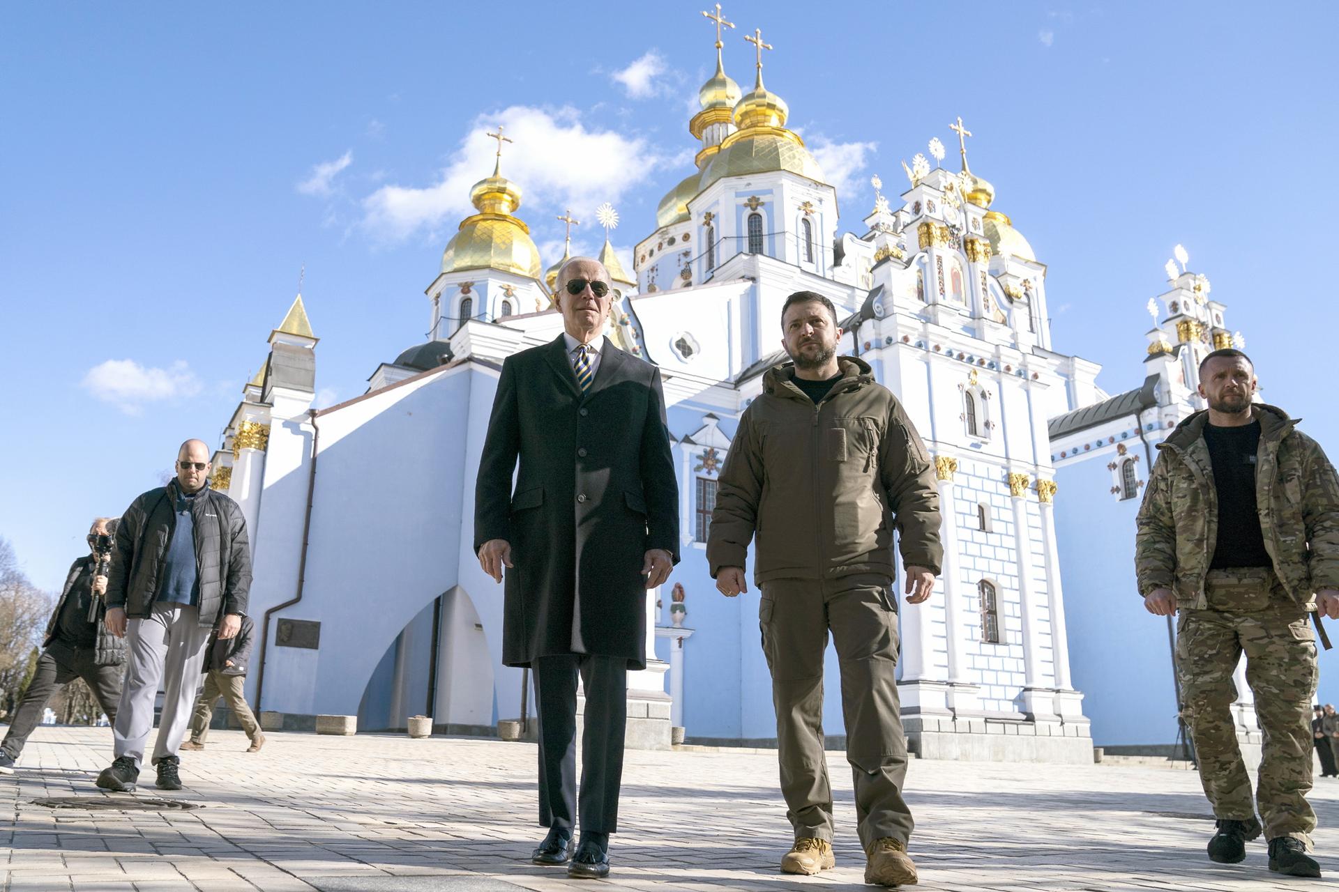 Tak USA wspiera Ukrainę. Miliardy dolarów od początku wojny