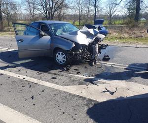 Wypadek na obwodnicy Jasienia. Na miejscu pojawił się śmigłowiec LPR