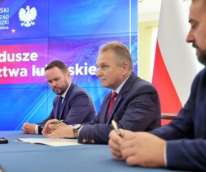 Kolejne drogi w Lubelskiem. Wojewoda podpisał umowy dla ośmiu samorządów