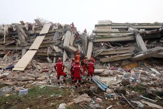 Trzęsienie ziemi w Mjanmar (Birma) i Tajlandii