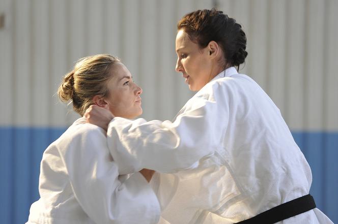 Na krawędzi 2 sezon. Kamilla Baar (Lena Korcz), Maja Hirsch (Tamara)