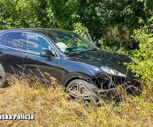 21-latek staranował radiowóz kradzionym porsche