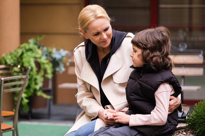 Na Wspólnej odc. 3302 - opis, streszczenie: Ilona zgadza się na przesłuchanie Wiktorka