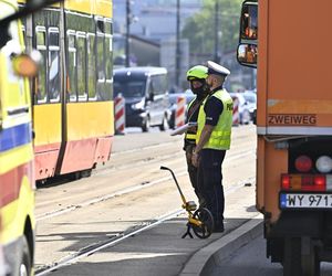  Zderzenie tramwajów w centrum Warszawy. 13 osób rannych, ruch tramwajowy wstrzymany