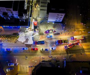 Kolejny pożar w Ząbkach. Wybuchł obok spalonego miesiąc wcześniej budynku!