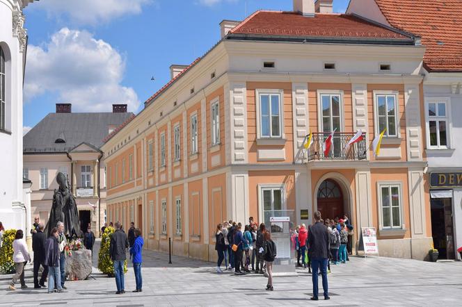 Wytańczyć poezję Wojtyły. Papieskie muzeum w Wadowicach zaprasza na wyjątkowe warsztaty