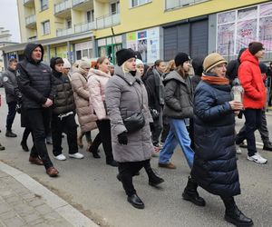 Marsz ku pamięci tragicznie zmarłego Wojtka w Piotrkowie Tryb.