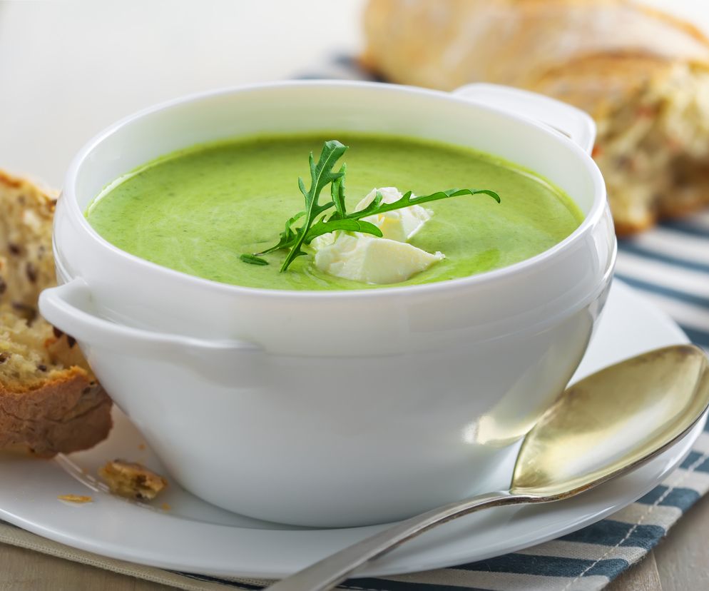 Kartoflanka z rukolą - wegańska wersja najlepszej zupy na ukojenie nerwów