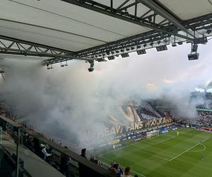 Dymy na meczu Legia - Lech
