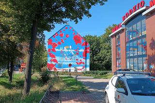 Odwiedziliśmy nowy mural we Wrocławiu. Musimy przyznać - robi wrażenie! Zobaczcie, jak wygląda
