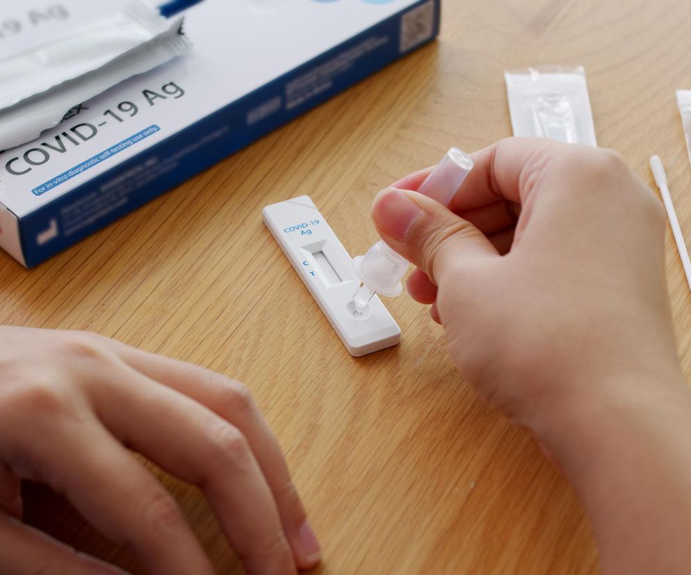 Nowy wariant covid ma jeden dominujący objawy. Po tym poznasz, że to XEC