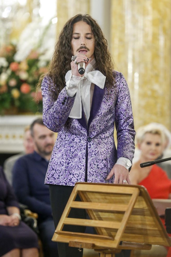 Michał Szpak chce łączyć ojcostwo z karierą w show-biznesie. Marzenia są silniejsze niż hejt
