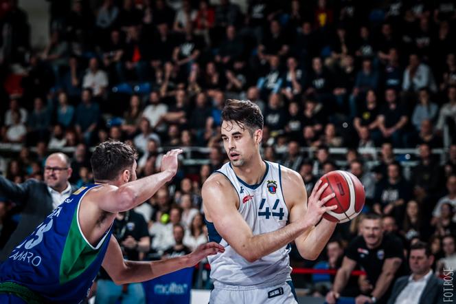 Twarde Pierniki Toruń - Anwil Włocławek, zdjęcia z meczu nr 4 w ćwierćfinale Energa Basket Ligi