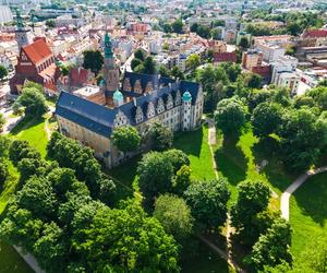 Zawalił się fragment muru przy Zamku Książ w Wałbrzychu