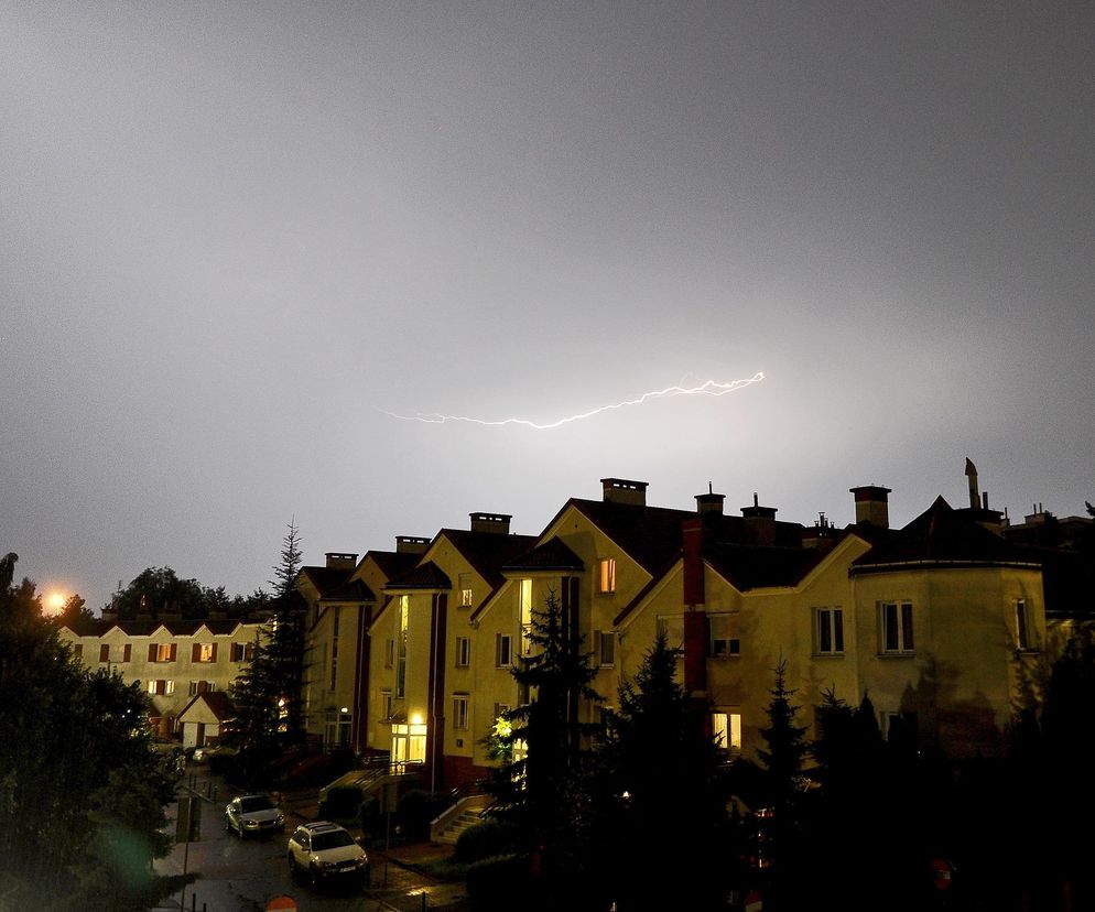 Tak Polacy zaczną ostatnią dekadę sierpnia. IMGW wylicza regiony, gdzie będą burze i deszcz